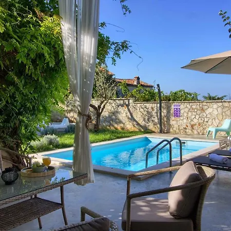 Villa Charming Kalu With Private Pool Near Rovinj By Wiibuk