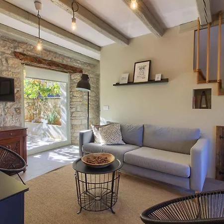Charming Kalu With Private Pool Near Rovinj By Wiibuk * Mrgani