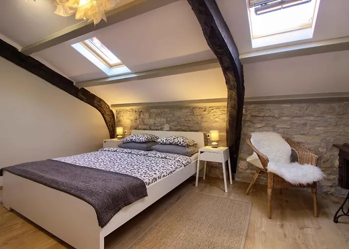 Willa Charming Kalu With Private Pool Near Rovinj By Wiibuk Mrgani