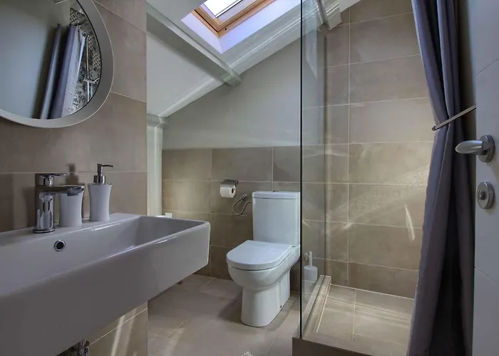 Charming Kalu With Private Pool Near Rovinj By Wiibuk *